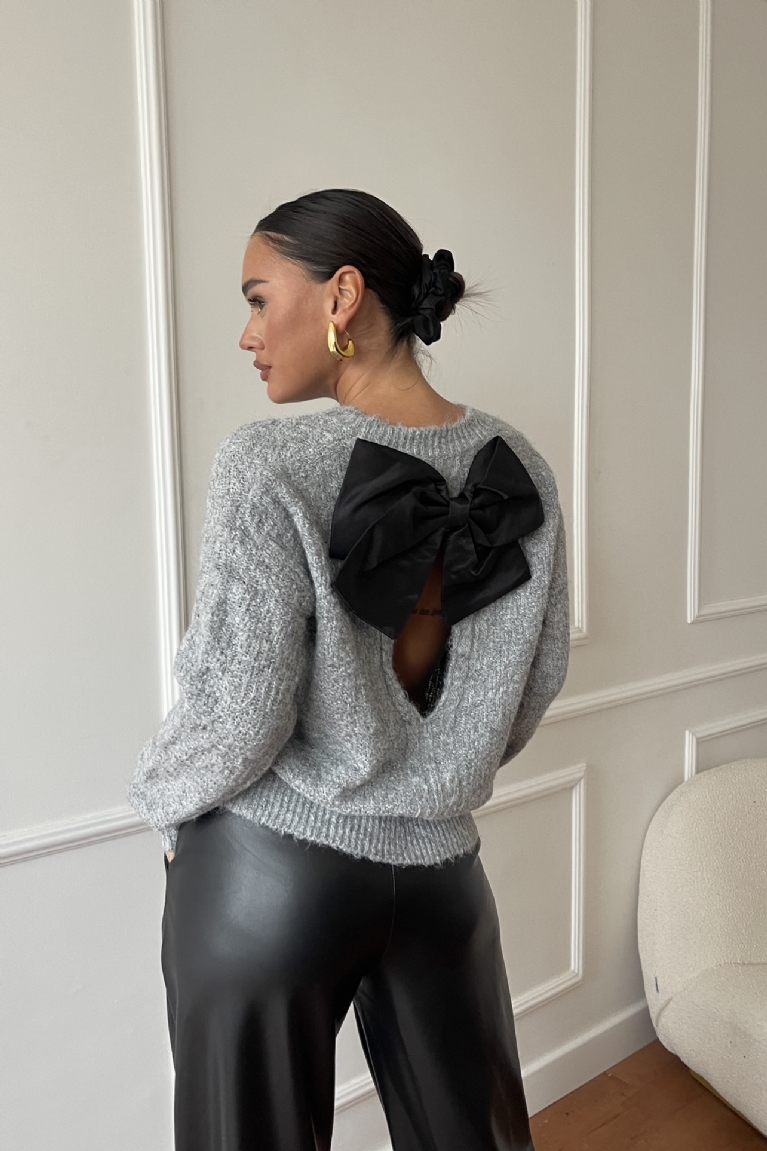Προϊόν: Μπλούζα Πλεκτή Με Φιόγκο Στην Πλάτη - Γκρι Μπλούζα Πλεκτή Με Φιόγκο Στην Πλάτη - Γκρι