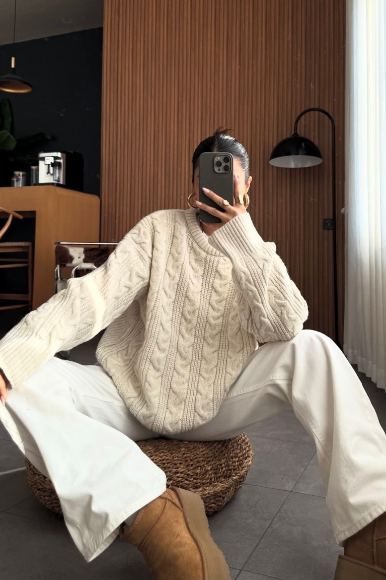 Προϊόν: Mπούζα Πλεκτή Oversized Με Σχέδιο Στην Ύφανση - Λευκό Mπούζα Πλεκτή Oversized Με Σχέδιο Στην Ύφανση - Λευκό