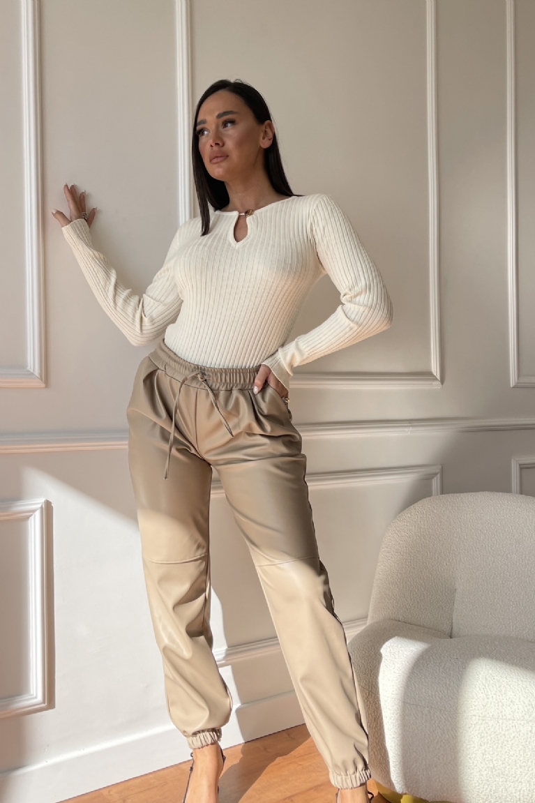 Προϊόν: Μπλούζα Μακρυμάνικη Με Άνοιγμα & Χρυσή Λεπτομέρεια - Εκρού Μπλούζα Μακρυμάνικη Με Άνοιγμα & Χρυσή Λεπτομέρεια - Εκρού