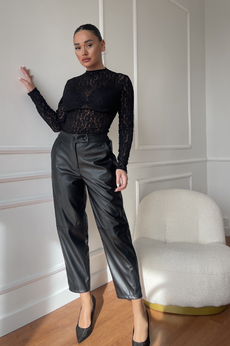 Προϊόν: Παντελόνι Δερματίνη Σε Ίσια Γραμμή - Μαύρο Παντελόνι Δερματίνη Σε Ίσια Γραμμή - Μαύρο