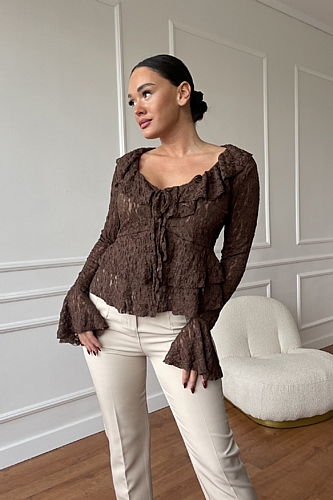 Μπλούζα Μακρυμάνικη Δαντελωτή Με Δεσίματα & Βολάν - Καφέ